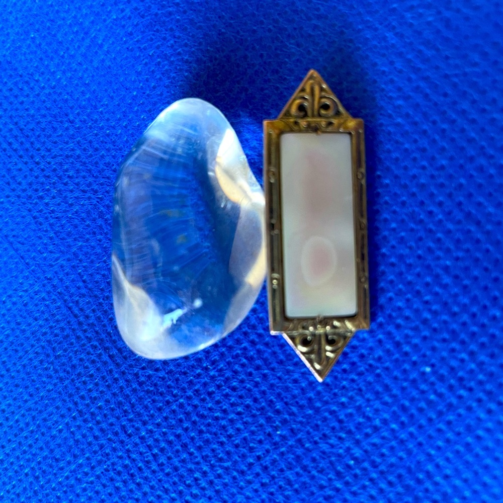 Brooch